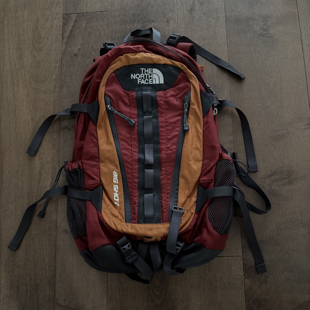 The North Face Big Shot 33L Backpack Red Tan Black Daypack Hiking Outdoor 21x14